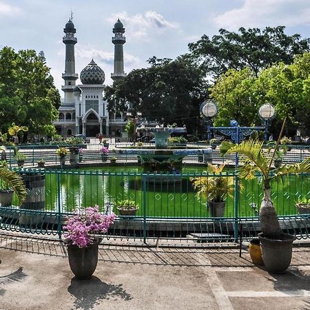 Oyo 3956 Hotel Palem 2 Syariah Malang Exteriör bild